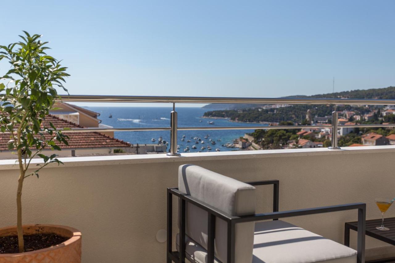 Golden View Penthouse Apartment Hvar Town Bagian luar foto
