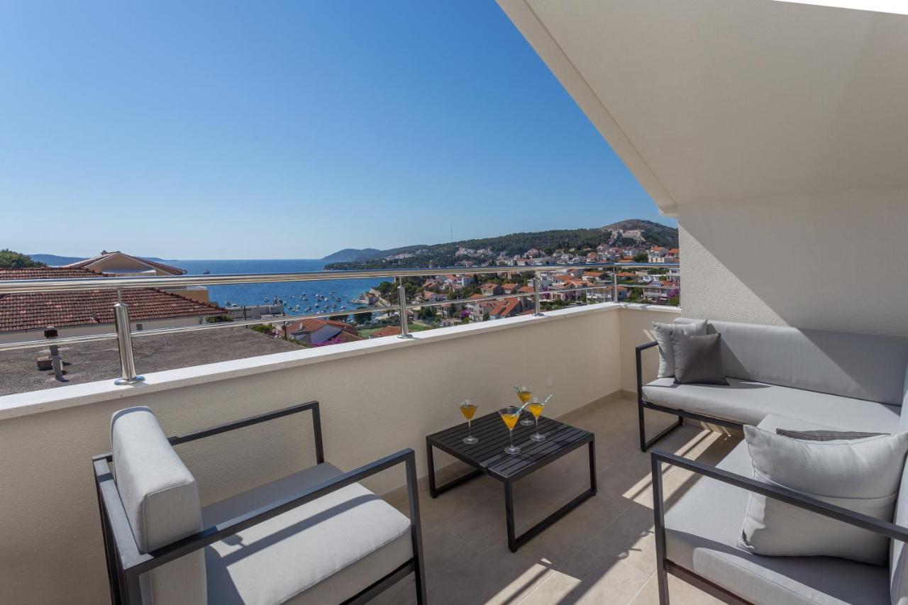 Golden View Penthouse Apartment Hvar Town Bagian luar foto