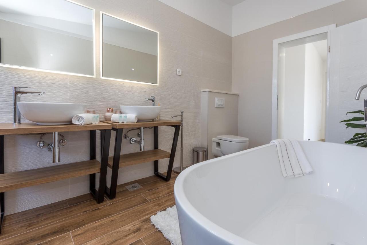 Golden View Penthouse Apartment Hvar Town Bagian luar foto