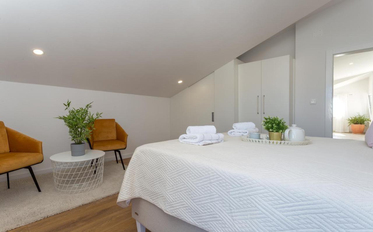 Golden View Penthouse Apartment Hvar Town Bagian luar foto